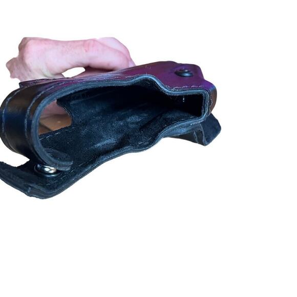 SAFARILAND sig 1715 518 74 gloss black PADDLE LEATHER HOLSTER RH - Picture 6 of 7